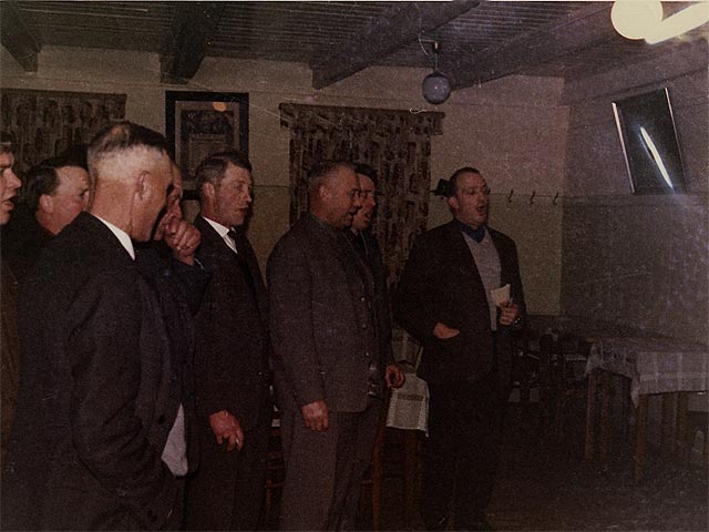 Probe im Saal Bals