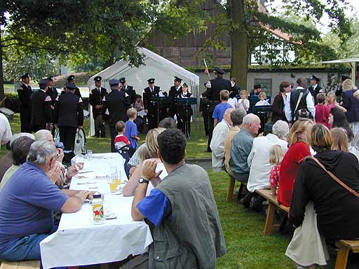 ganz schön was los auf der Festwiese