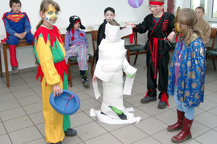 Weiberfastnacht 2003 in Meiningsen