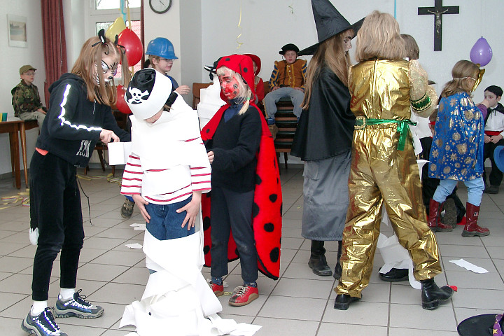 Weiberfastnacht 2003 in Meiningsen