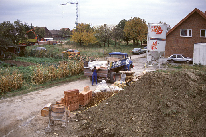 Hinter dem Schwarzen Felde wird emsig gebaut