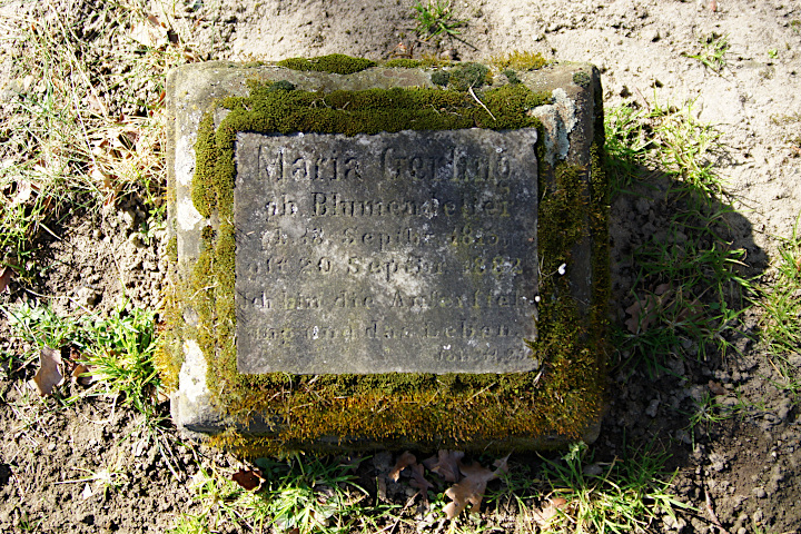 alter Friedhof an der Kirche